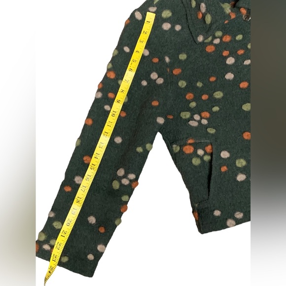 TLB designs, 3D Cardigan/ Jacket - Picture 7 of 10